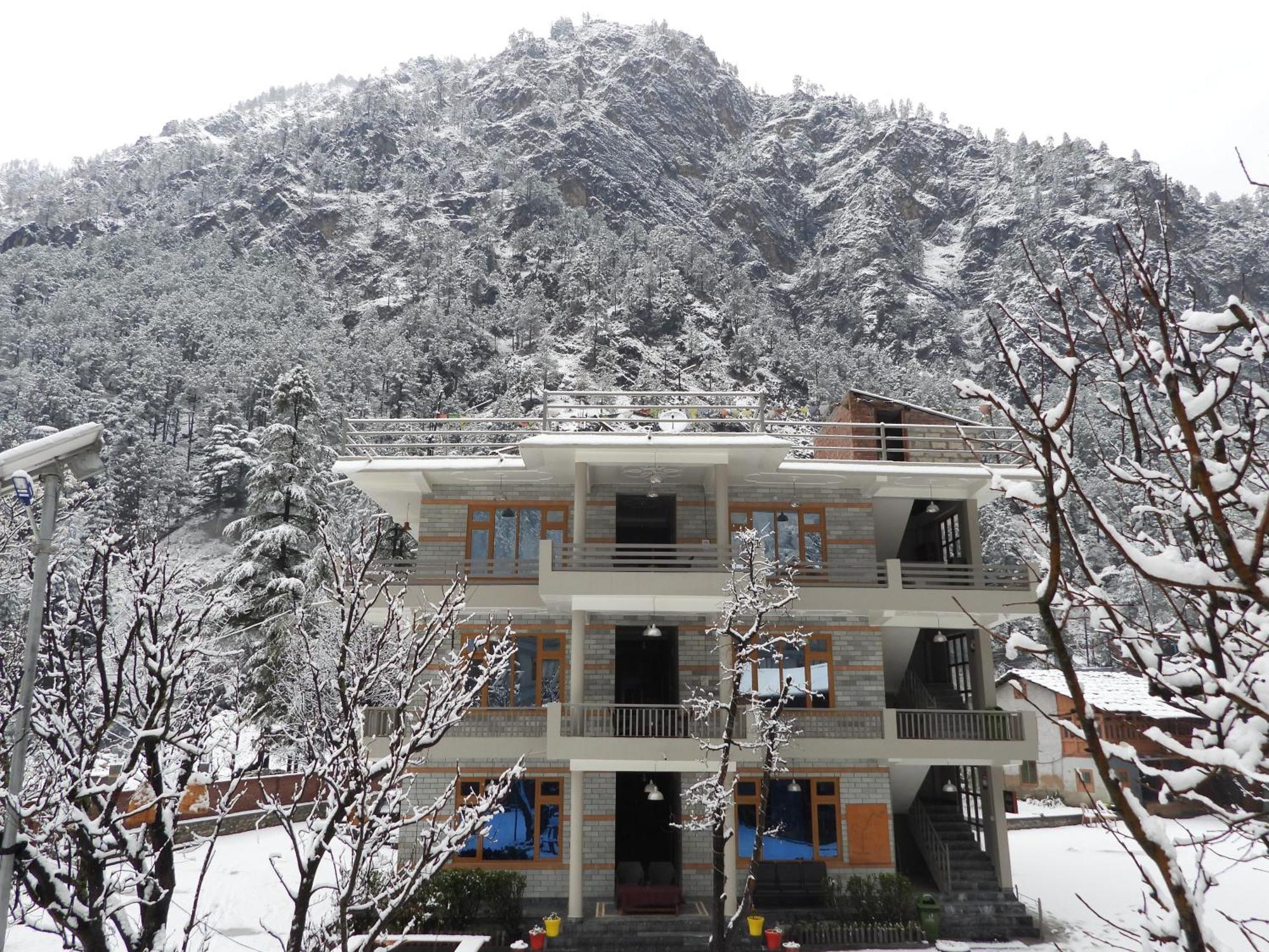 The Royal Orchard Kasol Exterior foto