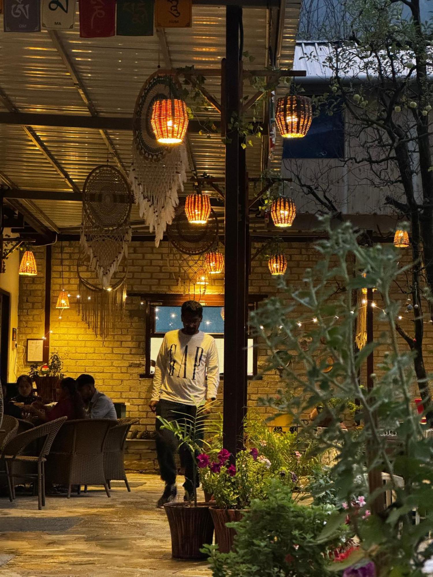 The Royal Orchard Kasol Exterior foto