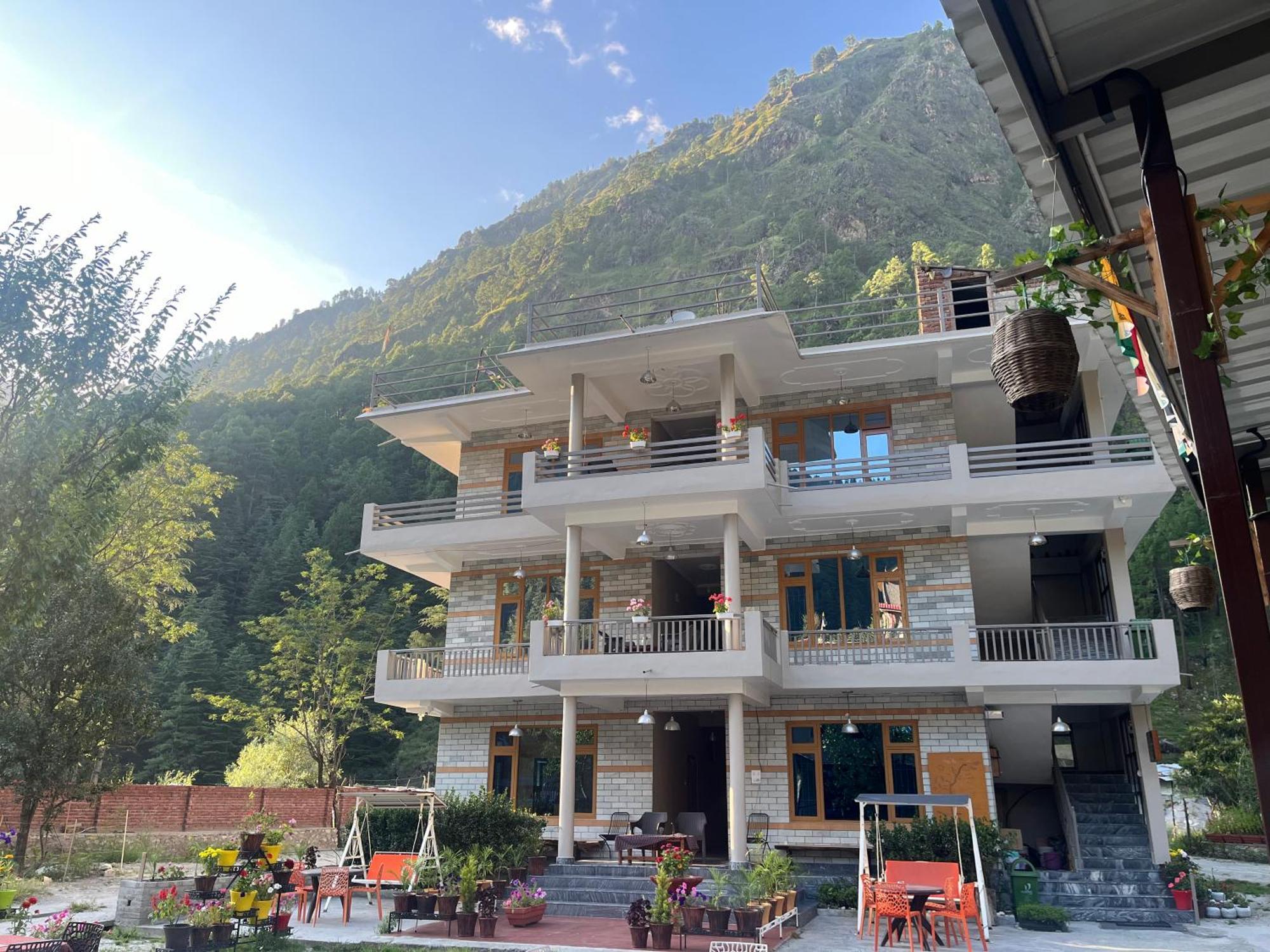 The Royal Orchard Kasol Exterior foto