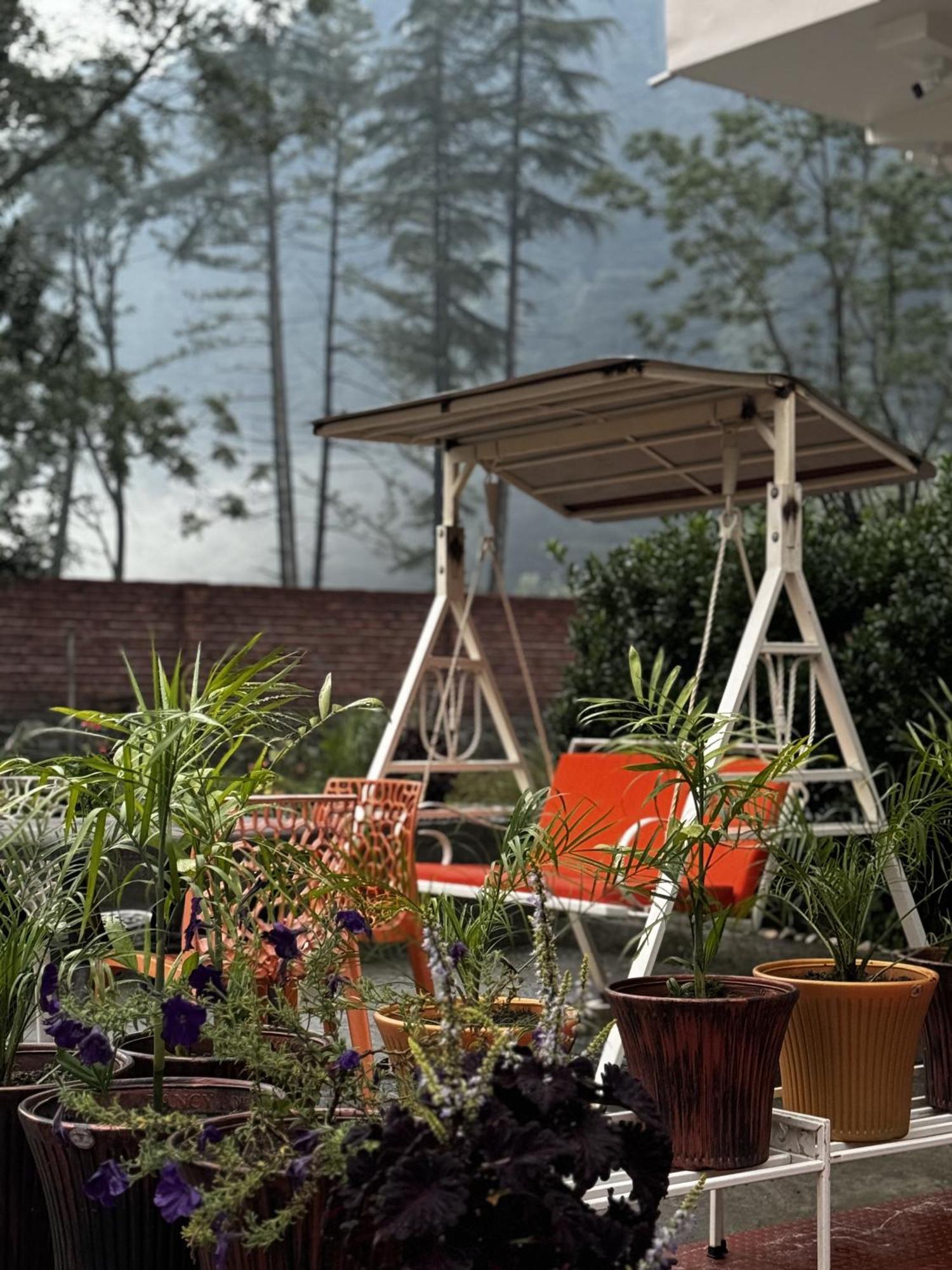 The Royal Orchard Kasol Exterior foto