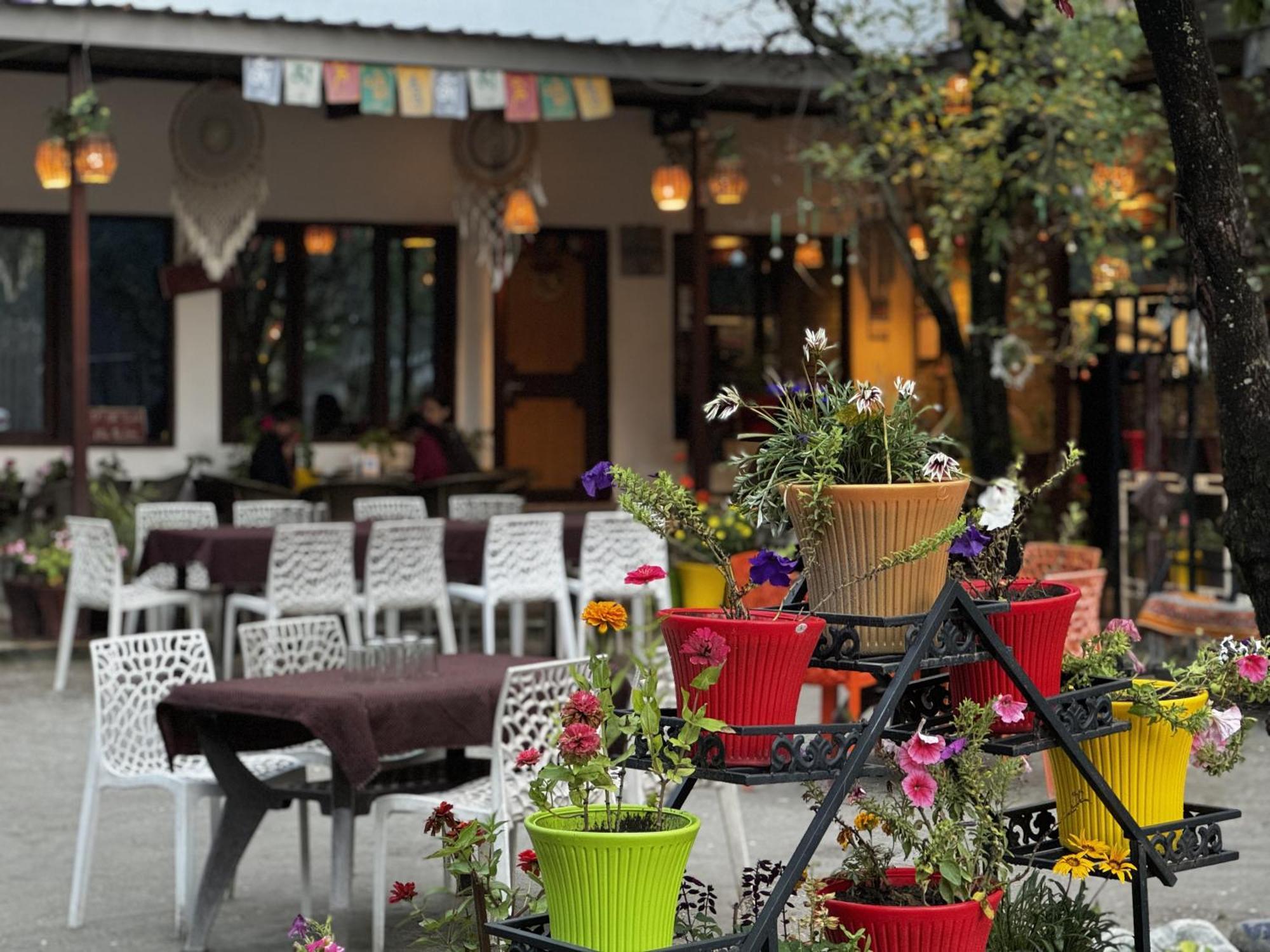 The Royal Orchard Kasol Exterior foto