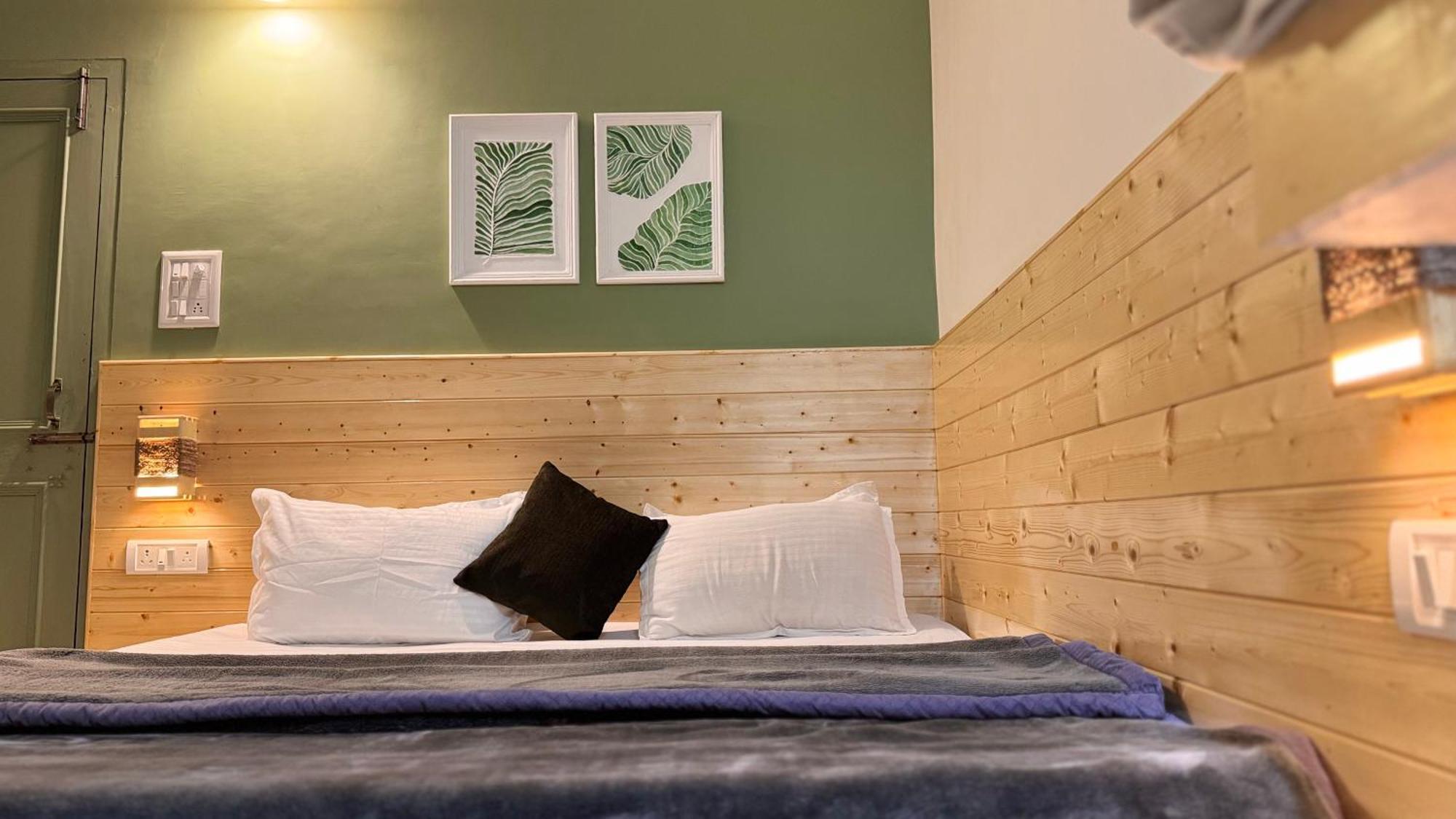 The Royal Orchard Kasol Exterior foto